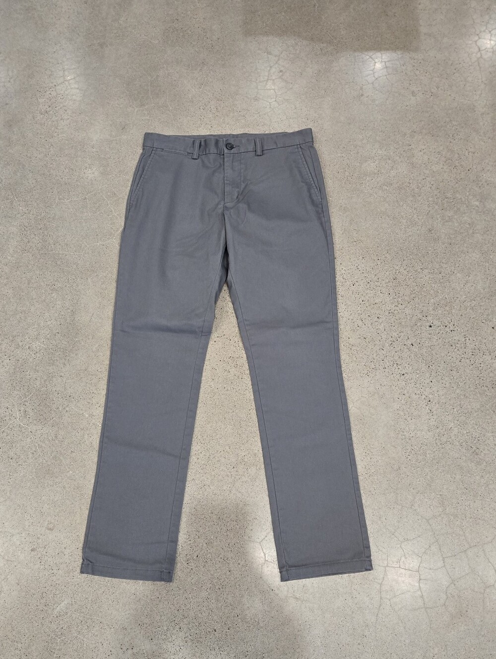 Old Navy Men's Chinos in Slate Gray